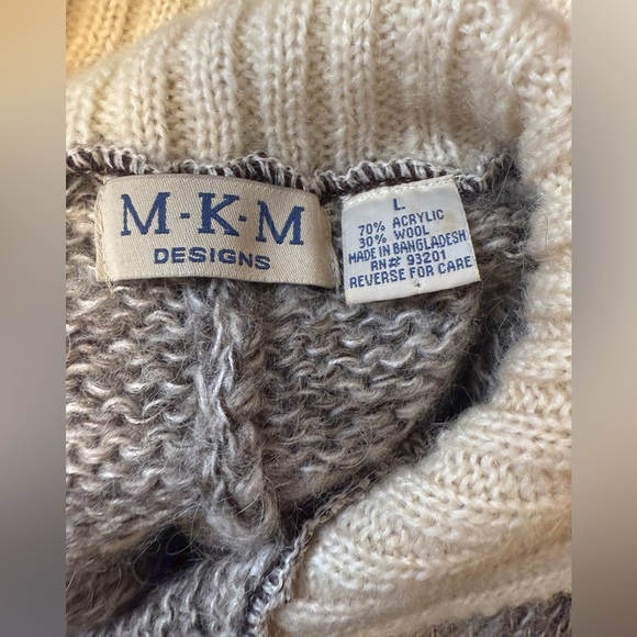 MKM Designs Knitted Poncho Tie Collar Large Retro Boho Hippie Tan VINTAGE - Picture 5 of 7